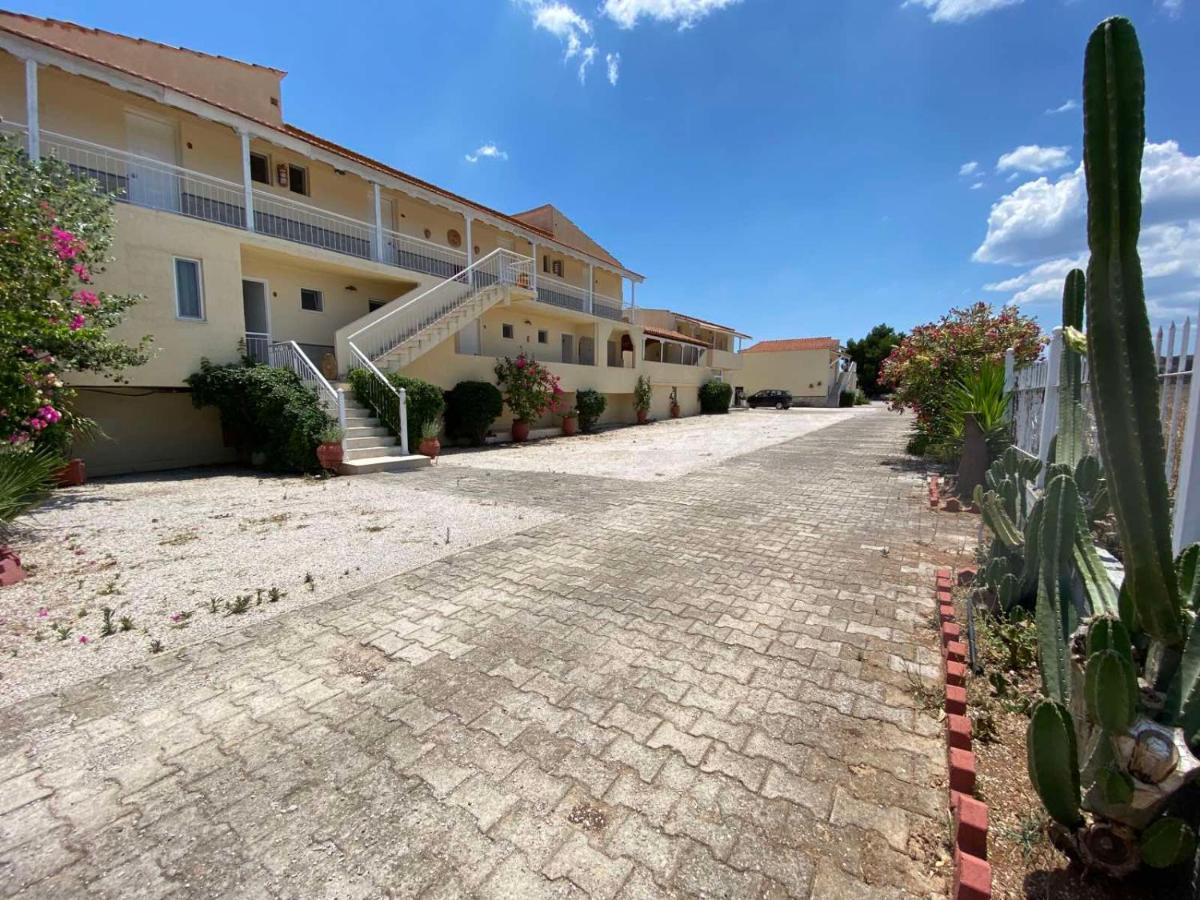 Leonidas Resort Ермиони Екстериор снимка